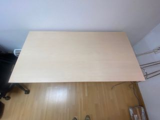 tavolo ufficio e cassettiera in legno con ruote