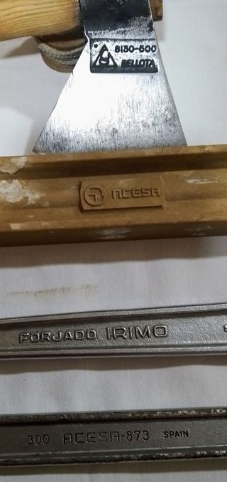 HERRAMIENTAS ANTIGUAS