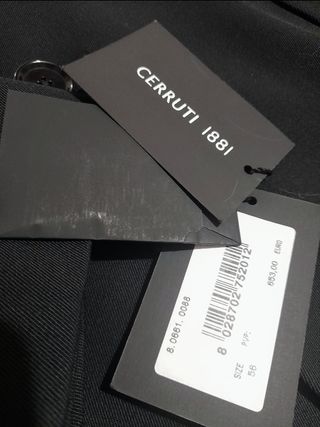 A ESTRENAR ABRIGO NEGRO HOMBRE CERRUTI