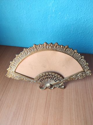 Marco Victoriano de bronce.