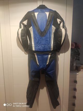 (NUEVO) Mono SUOMY  2 Piezas. Talla M