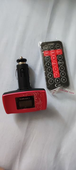 Transmisor de radio y MP3 para el coche