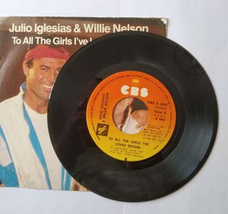 VINILOS VINTAGE: MOTOWN 1966-JULIO IGLESIAS 1984