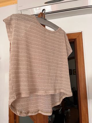 Top volante + regalos 