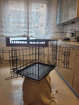 Cama transportin, cesta metálica para perro.