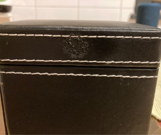 Estuche piel para botella de vino con accesorios 