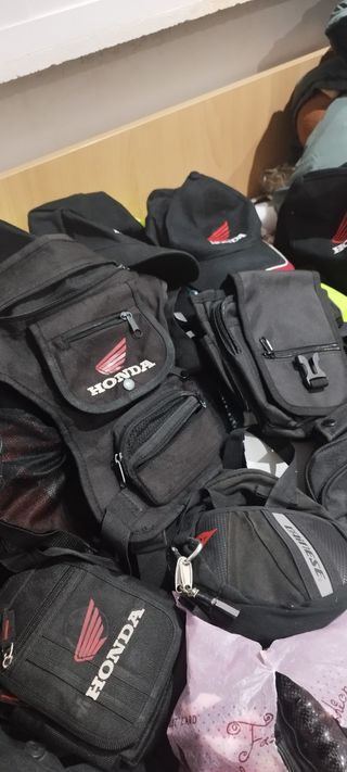Se vende guantes y macutos de pierna