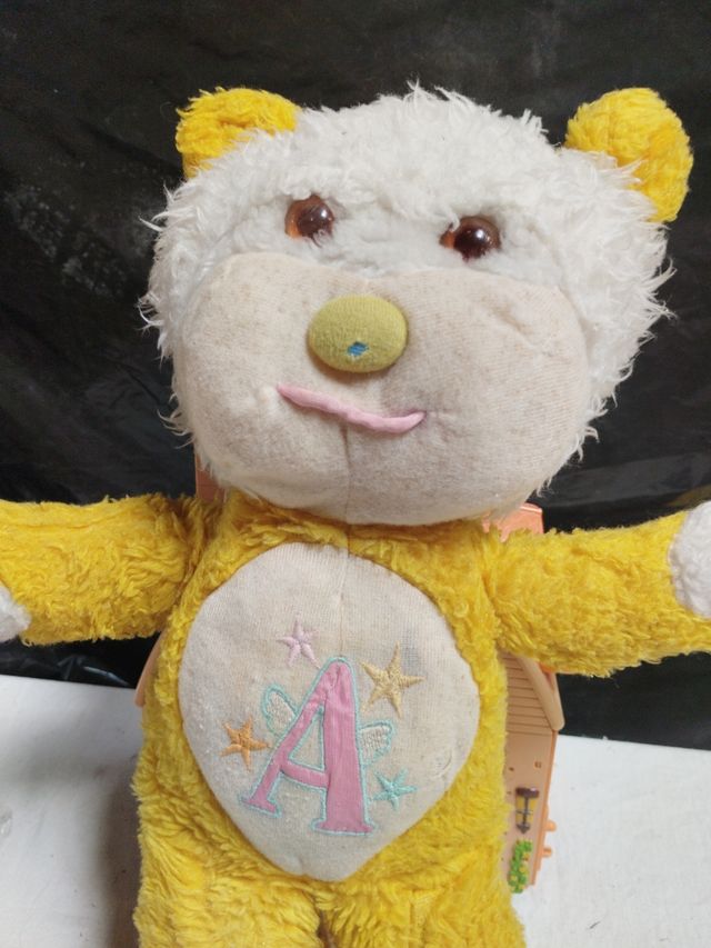 oso angeloso antiguo.