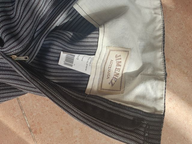 pantalón de corto.Sin estrenar. Venta en persona.