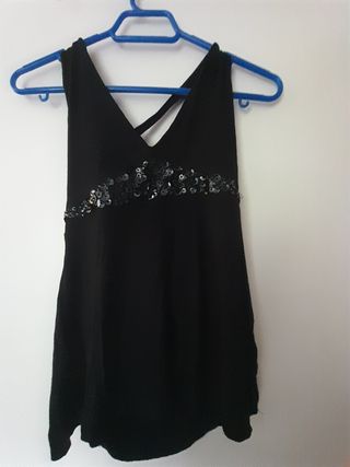 Top negro lentejuelas elástico atado en el cuello