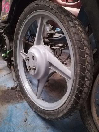 llanta trasera usada Vespino F9