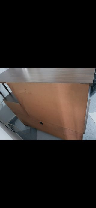 mueble clásico para televisor