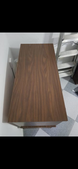 mueble clásico para televisor