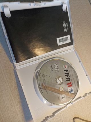 Juego para la Wii "FIFA 11" EA SPORTS.