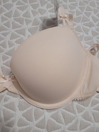 Lote de 2 sujetadores. Talla: 80B