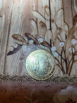 moneta juventus milan finale Champions League 2003