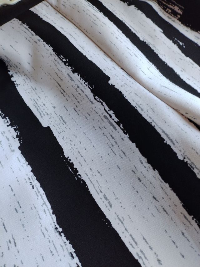 Pantalones C&A a rayas blancos y negros ajustables