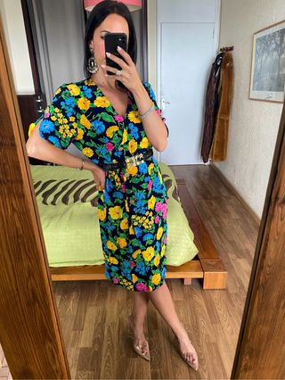 Como nuevo vestido flores botones joya talla M/L
