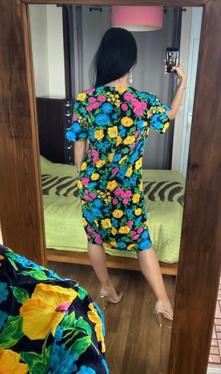 Como nuevo vestido flores botones joya talla M/L
