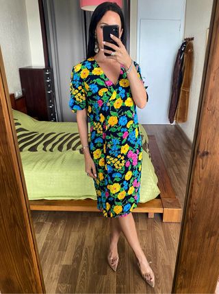 Como nuevo vestido flores botones joya talla M/L