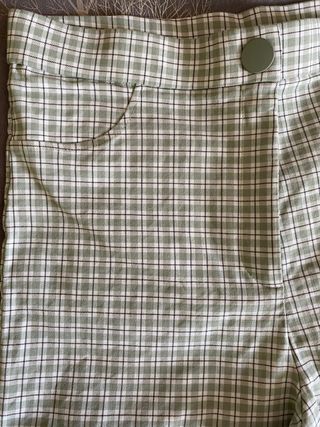 Pantalón cuadros. Zara. XL