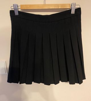 Minifalda negra tableada
