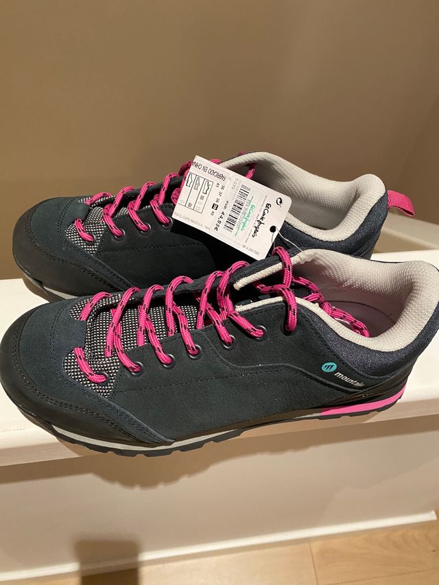 Botas trecking nuevas talla 39