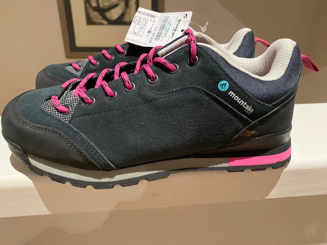 Botas trecking nuevas talla 39