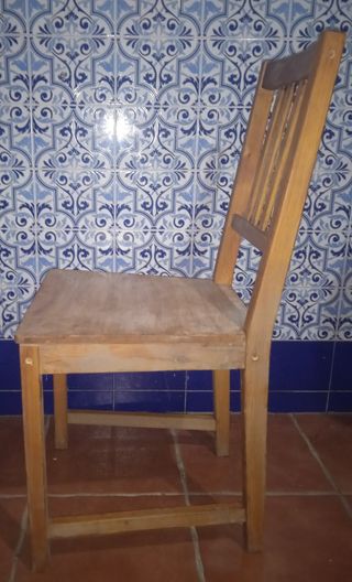 6 MESAS CON CRISTAL Y 10 SILLAS + ROPA y COJINES 