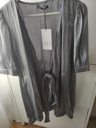 Chaqueta plateada kimono Zara