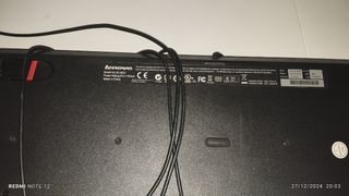 Teclado para pc da lenovo em muito bom estado. E a