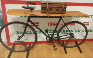 Bici mesa DJ decorativa adorno