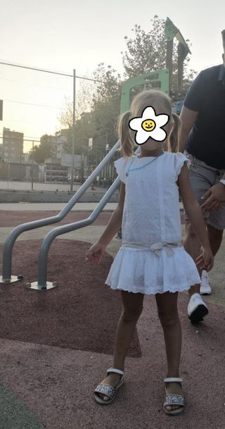 2 Vestidos niña talla 5-6