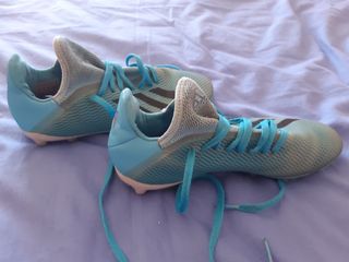 zapatillas de niño de fútbol con tacos Adidas