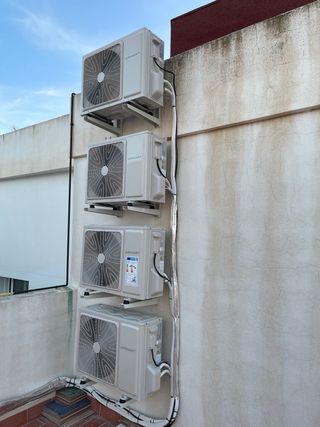 Instalador de aire acondicionado 
