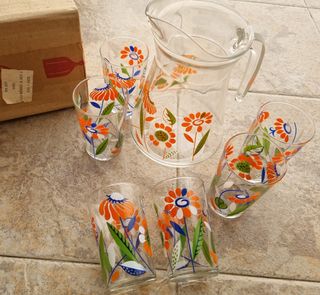 Jarra y 6 vasos (Antigüedades)