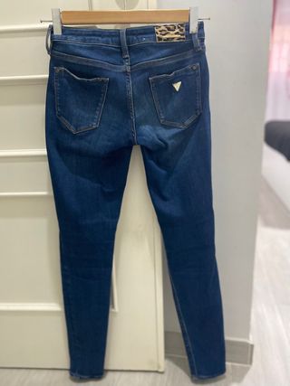 Pantalón vaquero Guess original talla 34