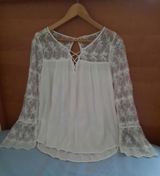 Blusa  HOLLISTER. Talla M.