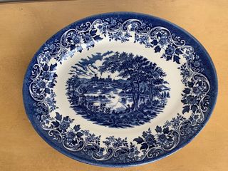 FUENTE PORCELANA INGLESA