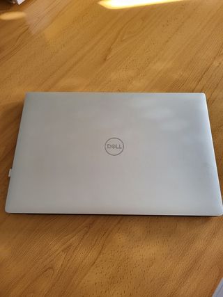 Portátil Dell XPS 15
