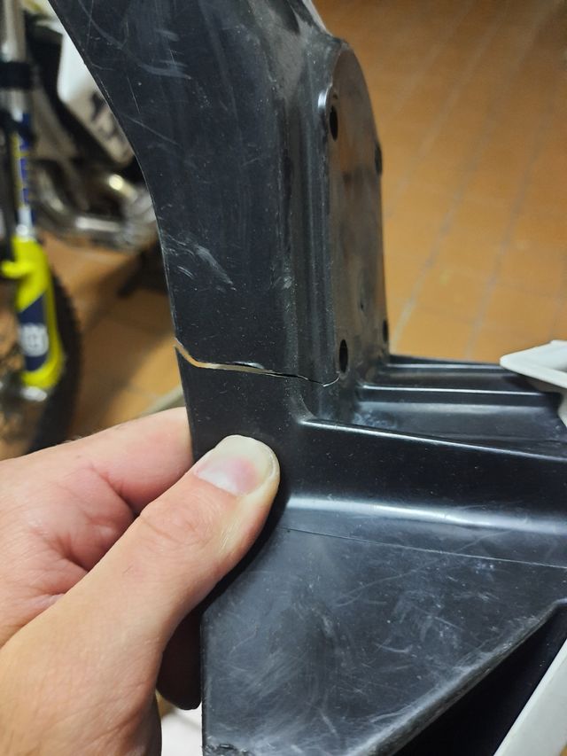 guardabarros delantero husqvarna 2012/2016