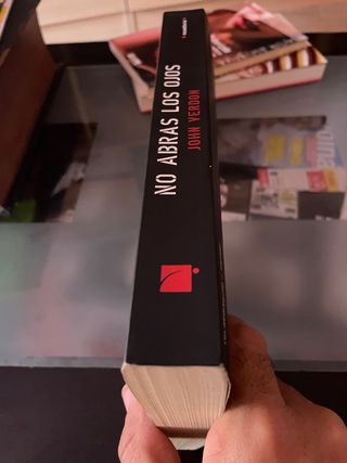 Libro No abras los ojos