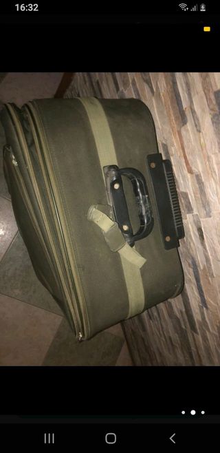 me telefoneó 686698300