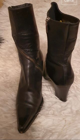 Botines piel estilo cowboy, de Pedro Miralles.