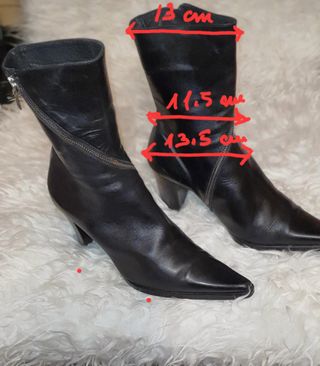 Botines piel estilo cowboy, de Pedro Miralles.