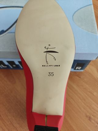 Zapato de flamenco básico rojos