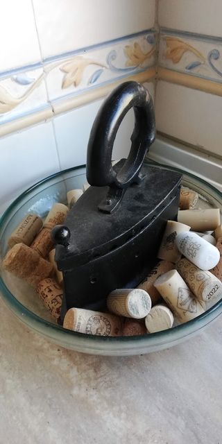 Plancha de hierro antigua muy decorativa