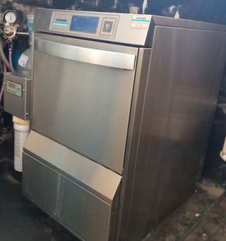 Lavavajillas industrial Winterhalter/ osmotizador