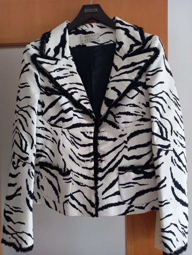 Traje chaqueta Manuela Sánchez estampado