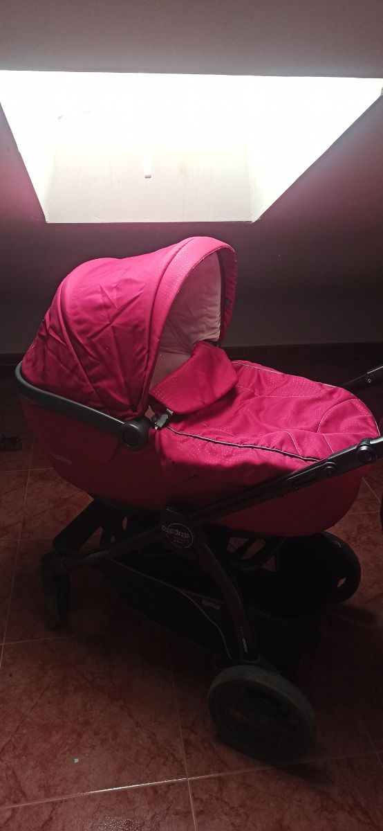 Trio capazo, cuco, silla peg perego